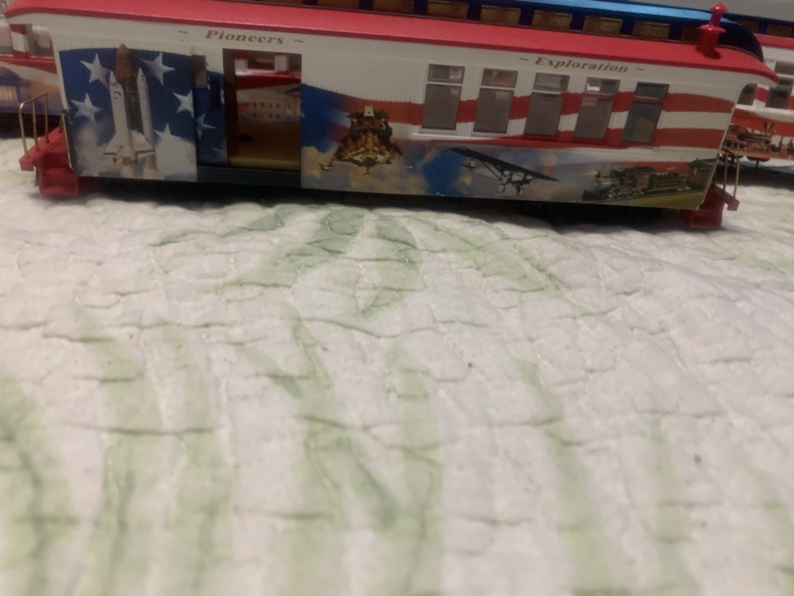 In 30 Guage 1:48 10 piece as shown in pics
