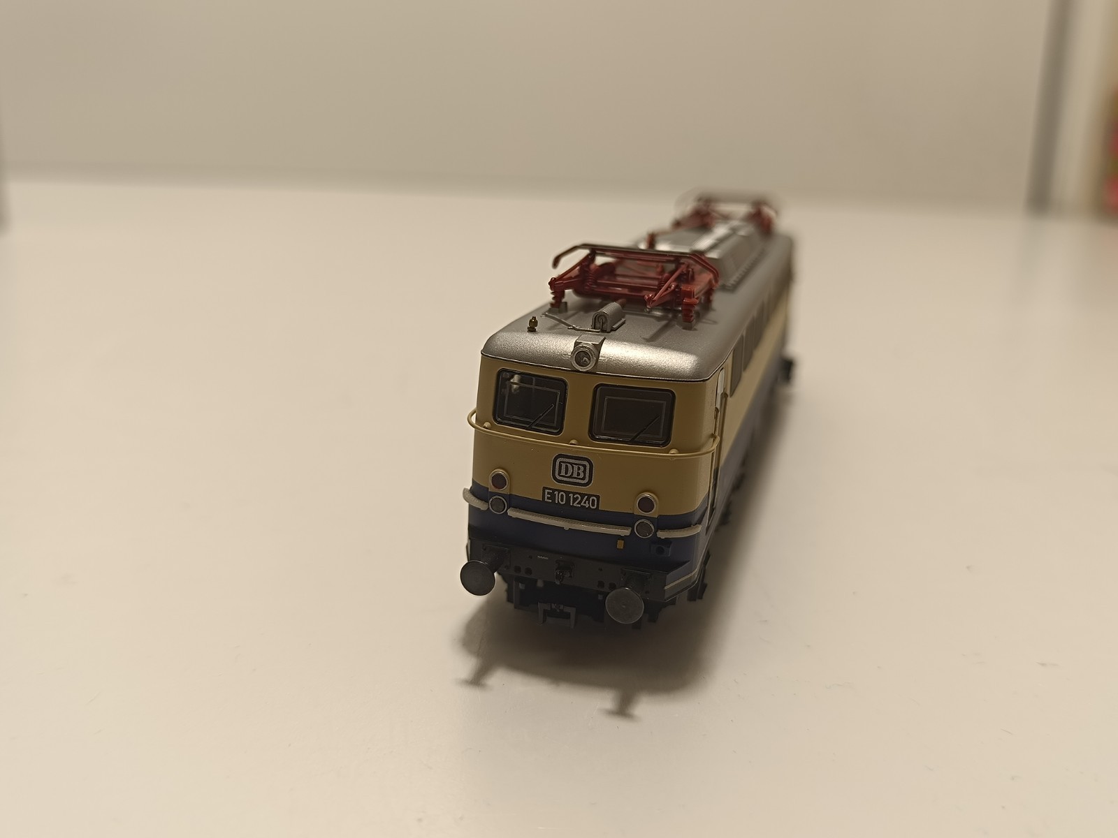 Trix 22266 Electric Locomotive E10 1240 Rheingold DB Function Tested