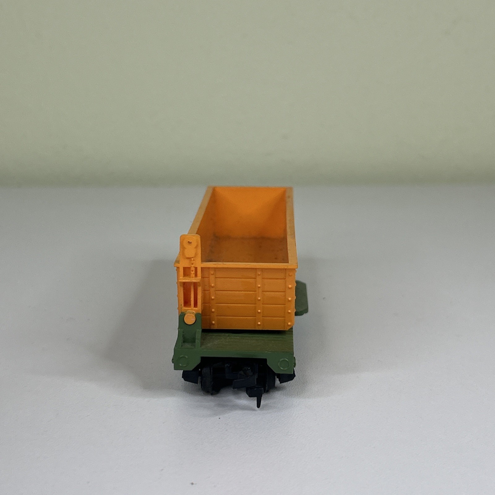 1979 HO Gauge Clementine Gold Mining Co. 40′ Dump Car No. 936-2 by TYCO