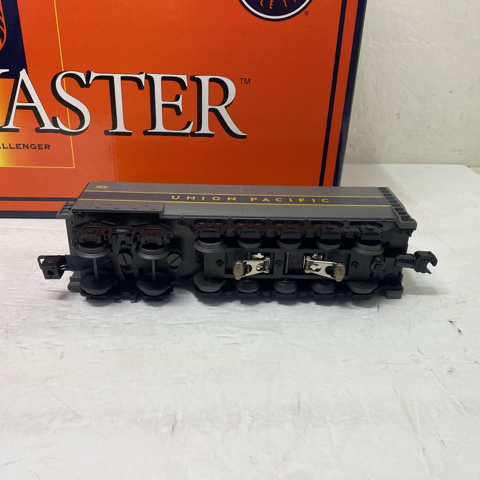 Lionel 6-38023 4-6-6-4 Challenger Union Pacific TMCC