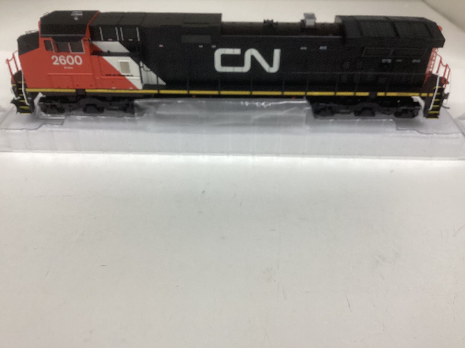 Athearn #78059 HO scale “CN” Dash 9-44CW DCC & SOUND READY Rd.#2600