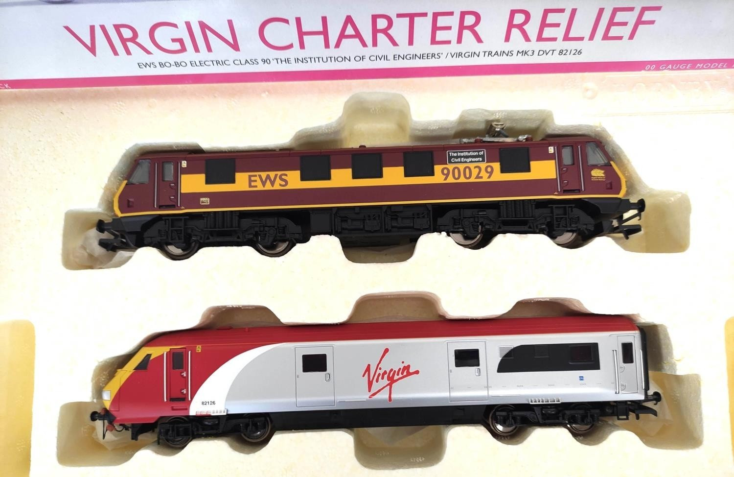 Hornby OO “Virgin Charter Relief Train Pack”: EWS Class 90 & VIRGIN DVT, # R2955