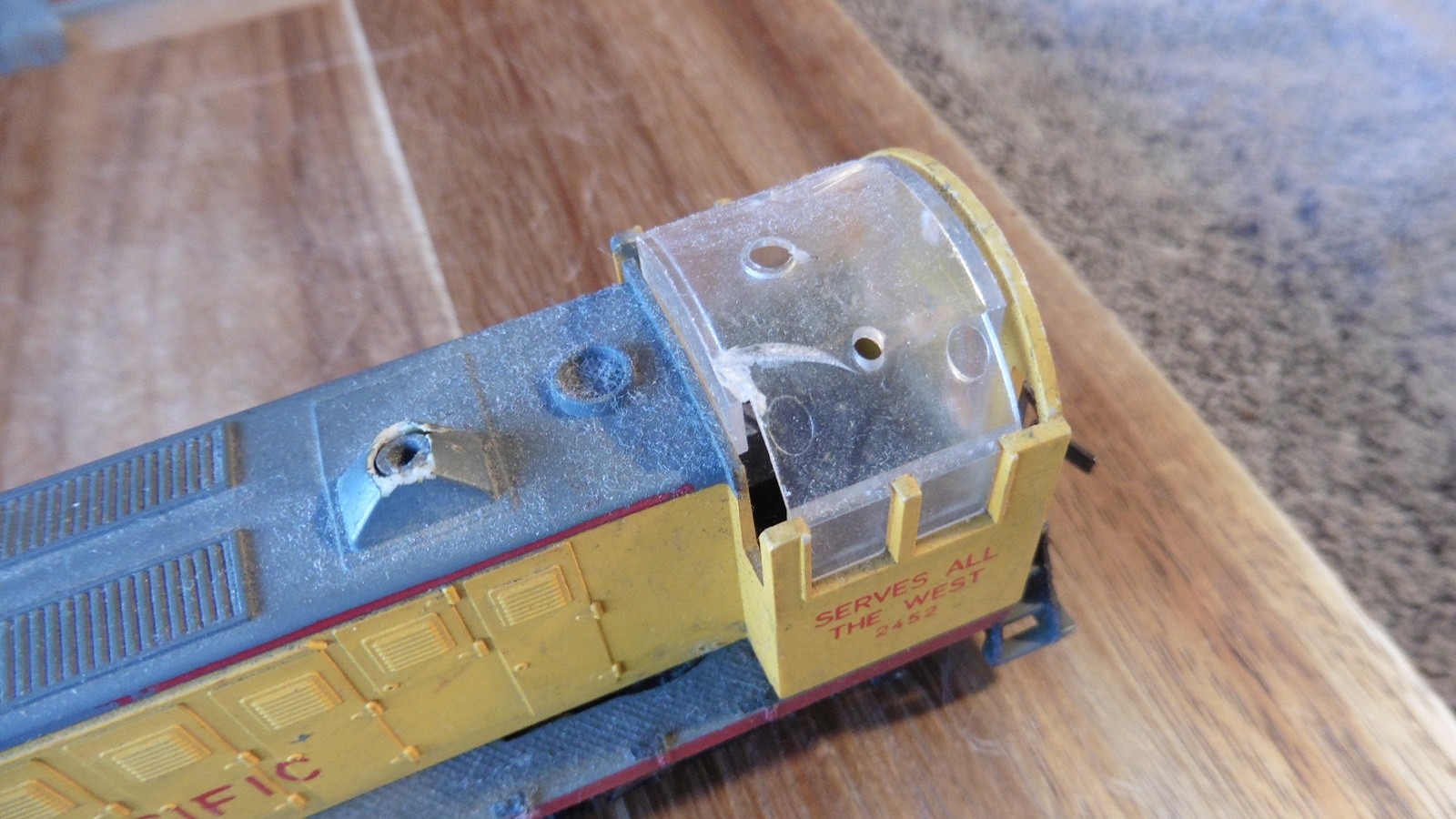3 Miniature Union Pacific Replica Locomotive Die Cast Trains #3258 #2452 RSO