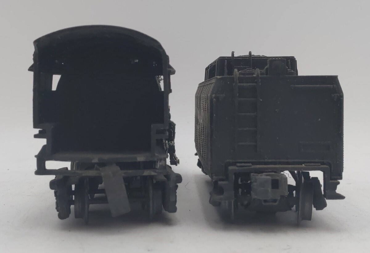 Lionel 2055 Vintage O 4-6-4 Hudson Steam Locomotive with 6026W Tender