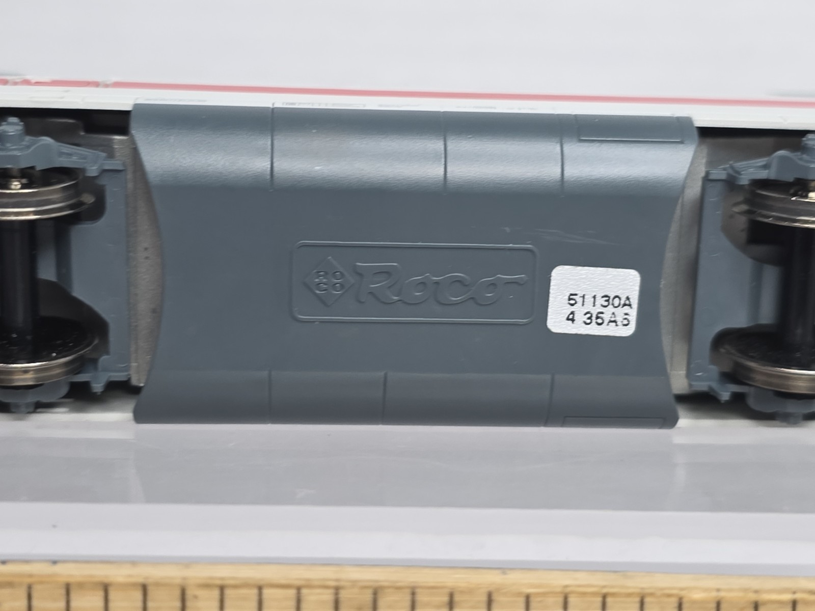 Roco HO Scale 405012-6 Lighted Dummy DB ICE High Speed Bullet Train