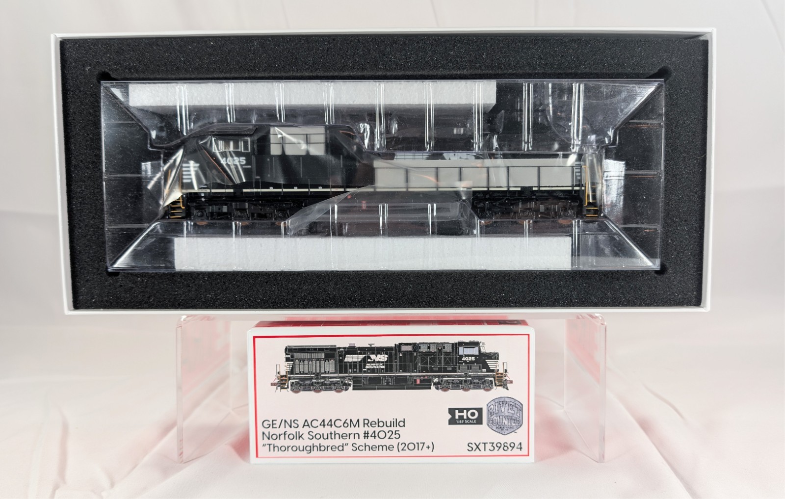 ScaleTrains HO Rivet Counter AC44C6M DC/DCC Ready Norfolk Southern NS 4025