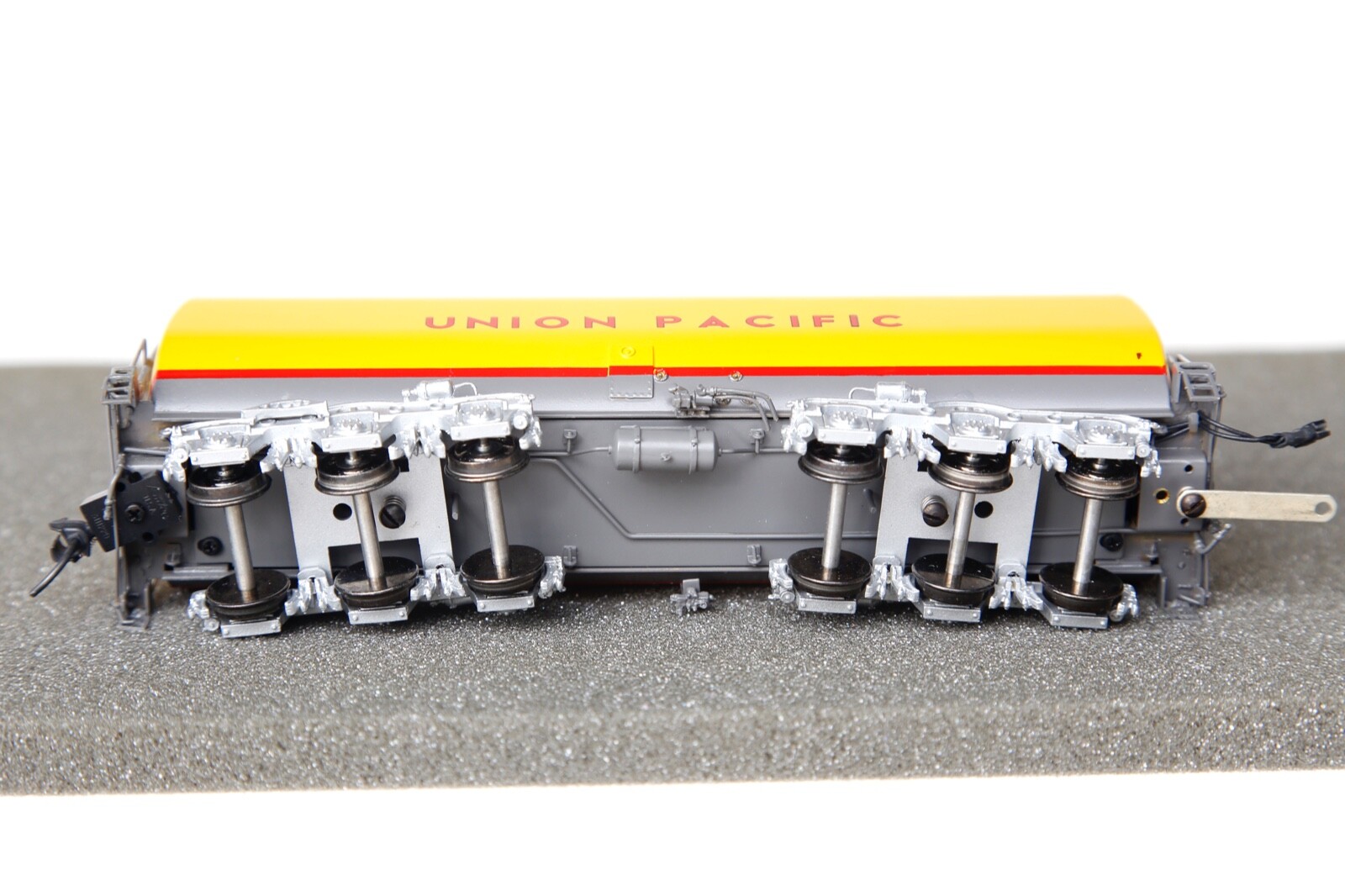 Overland Union Pacific UP Veranda Gas Turbine w/ Fuel Tender OMI 6711.1 HO Brass