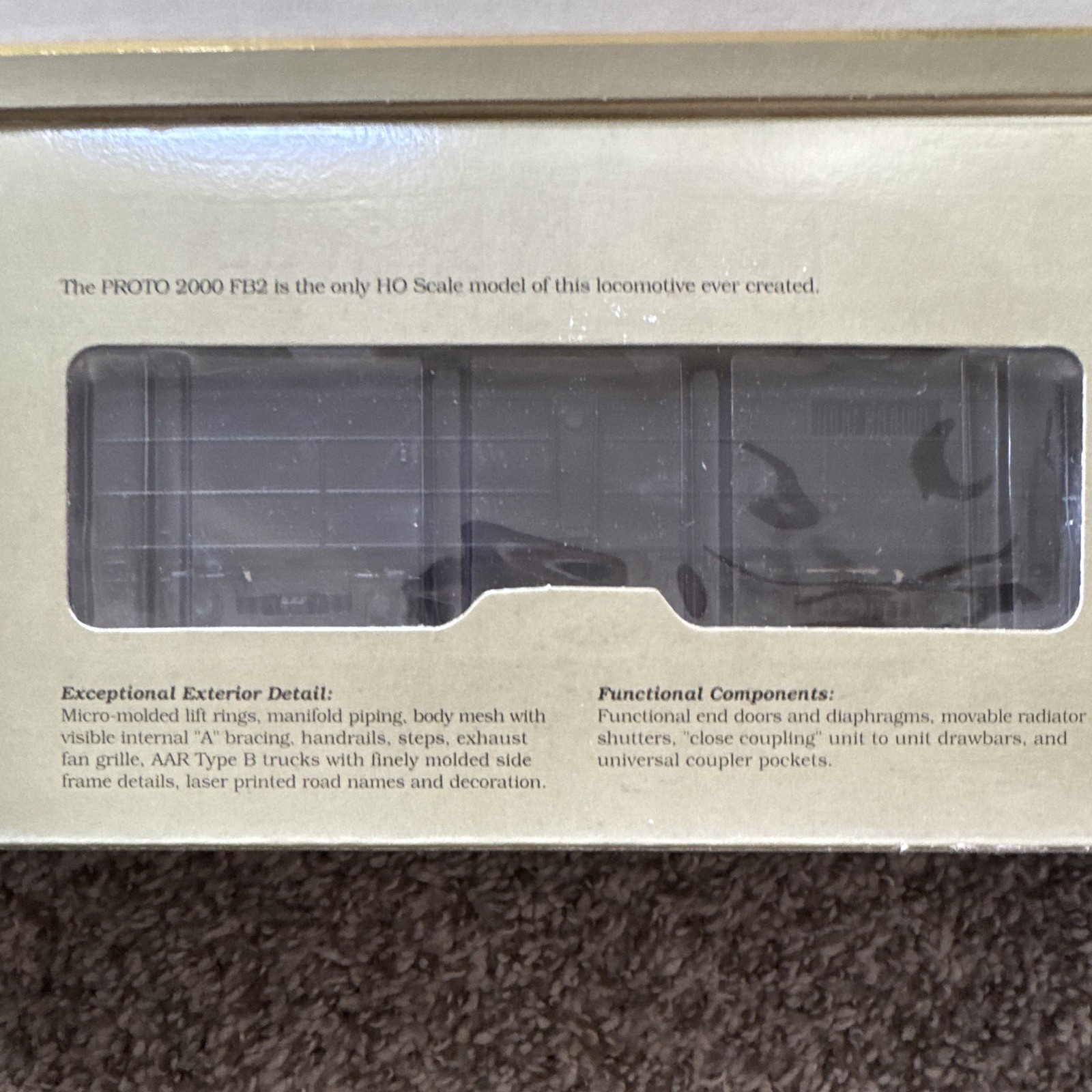 PROTO 2000 FB2 Diesel Locomotive HO Unpowered DC Analog Beige