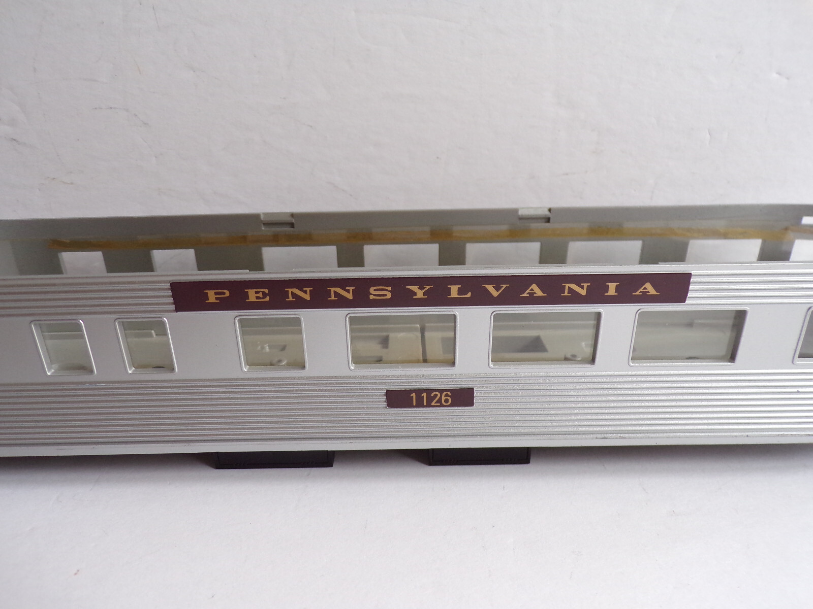 MTH Pennsylvania 1126  Shell  – O gauge Coach. For repair and restoration.