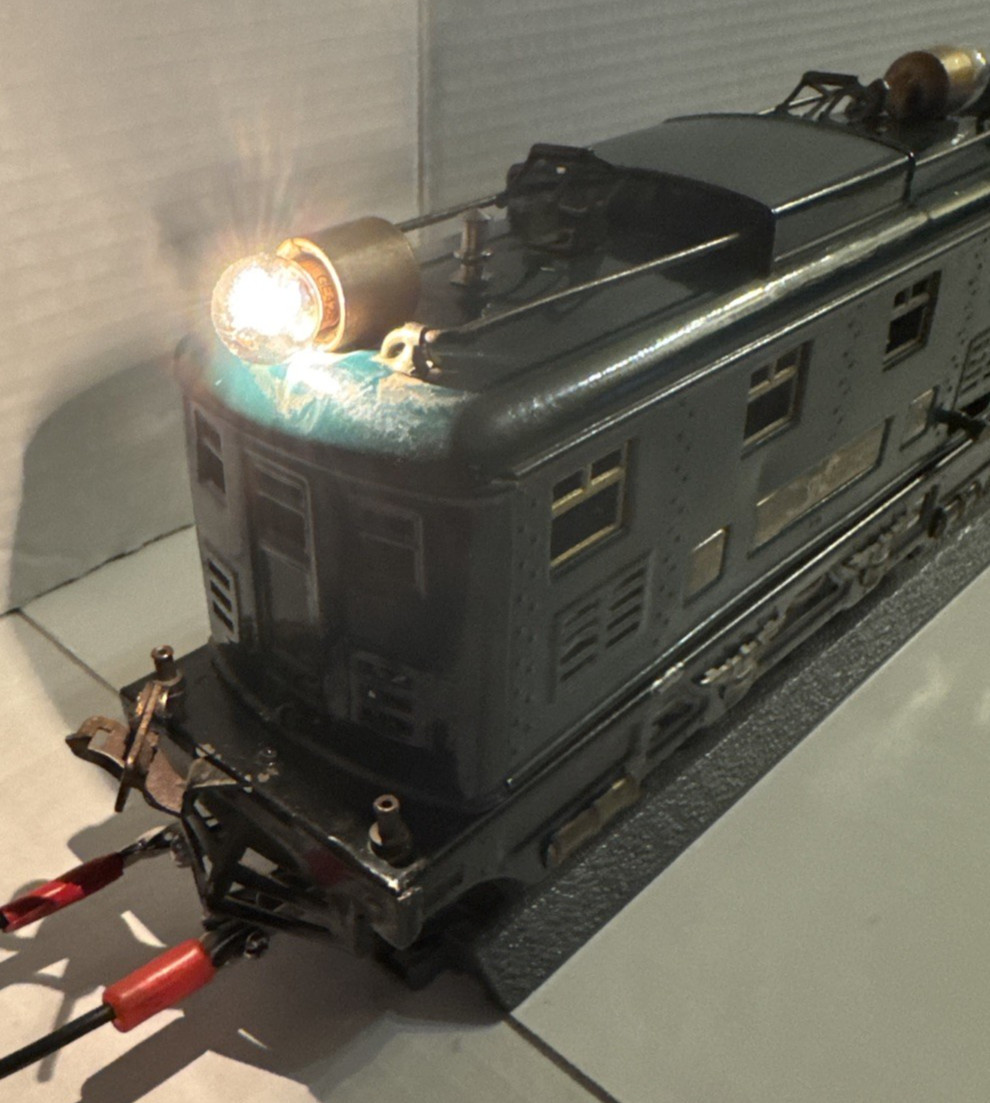LIONEL PREWAR O GA. 251E ELECTRIC BOX LOCO & 605, 606 LIGHTED PASSENGER CAR SET