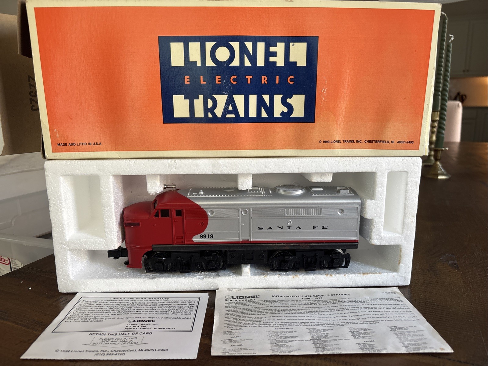 Lionel Santa Fe Alco a Unit Non-Powered Diesel Engine Train No. 6-18919