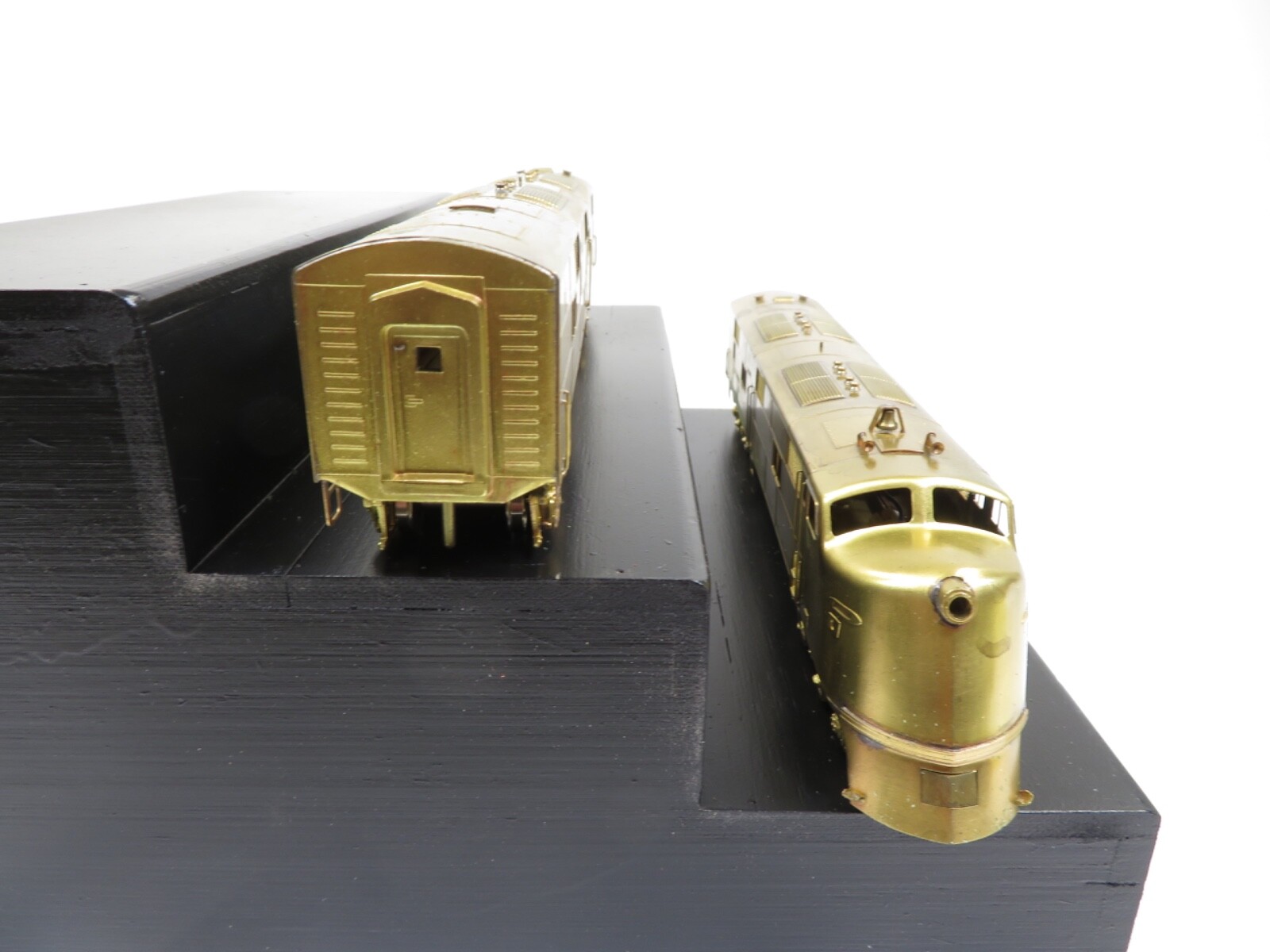 Hallmark Models HO Brass EMD E-3/6 Diesel Locomotive – Foam Deteriorated LN 7777