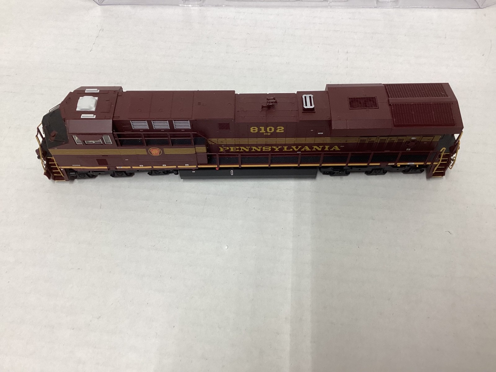 MTH #80-2334-1 HO scale “Pennsylvania” ES44AC with DCC & SOUND Rd.#8102
