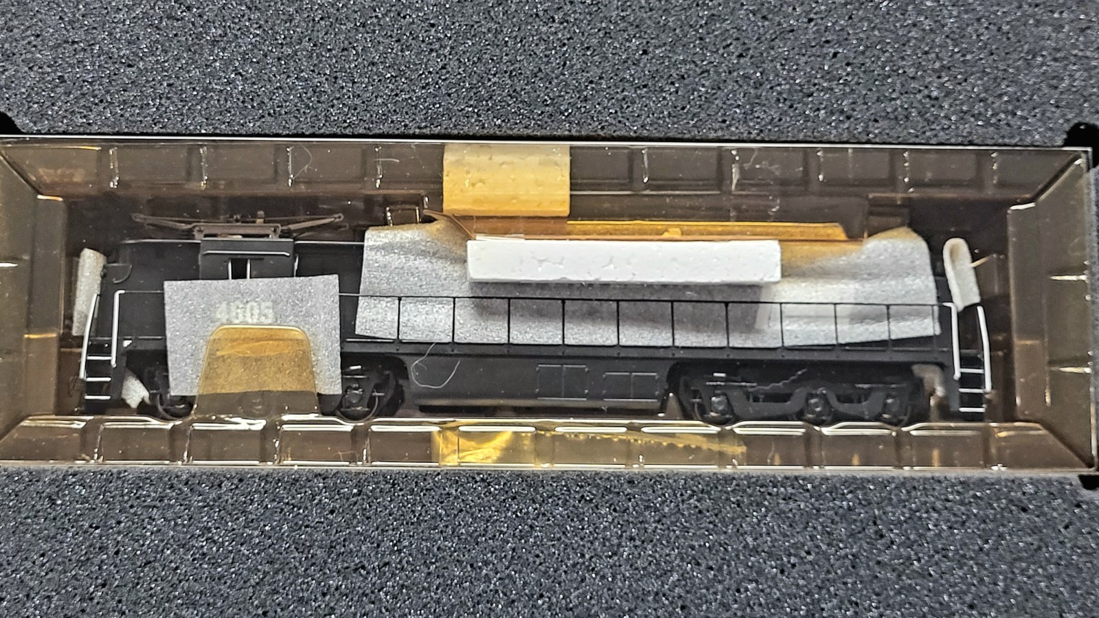 Bachmann Spectrum 82405 GE E33 Electric Locomotive Penn Central #4605 PC