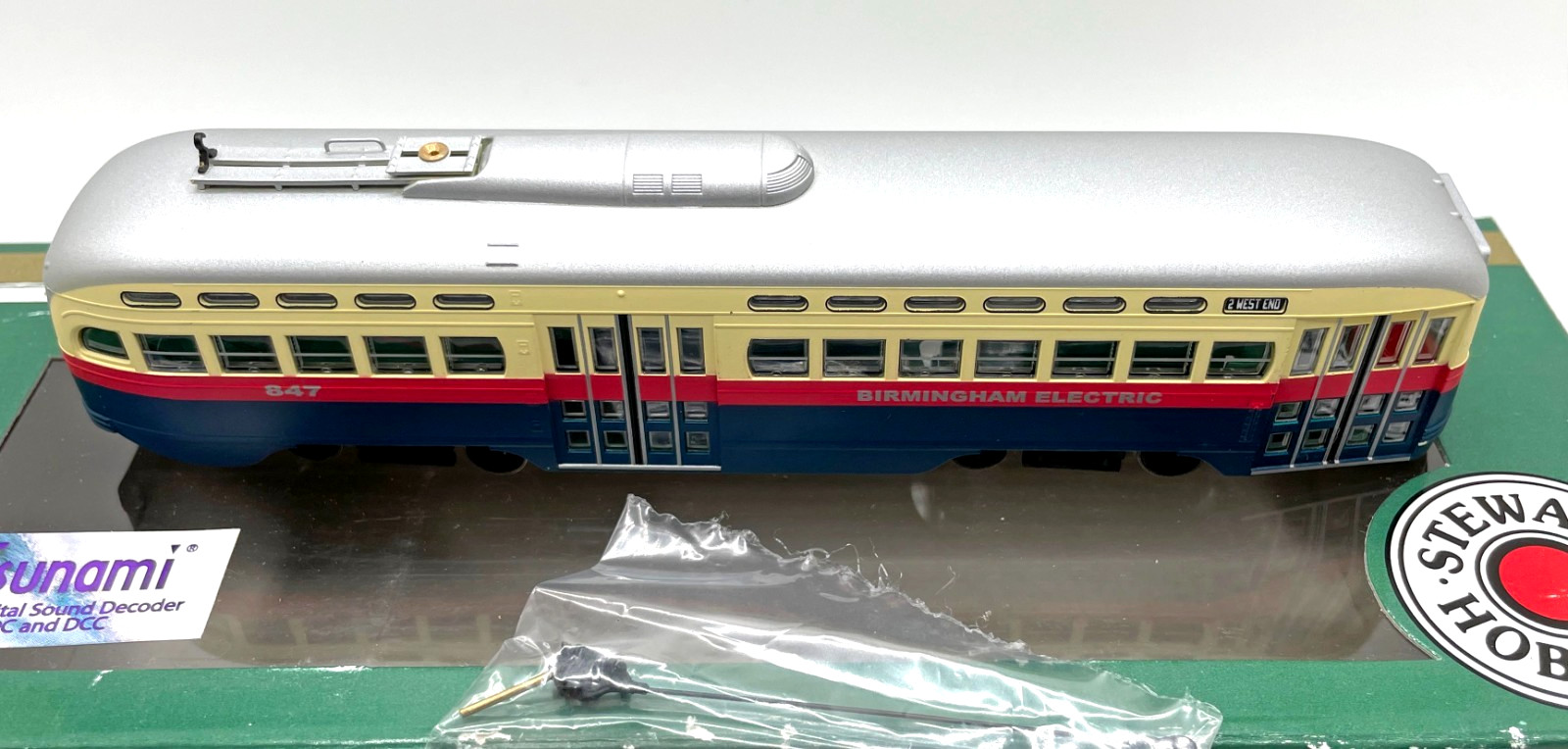 HO BOWSER 12682 PCC STREETCAR BIRMINGHAM ELECTRIC BEC # 847 SOUND TSUNAMI
