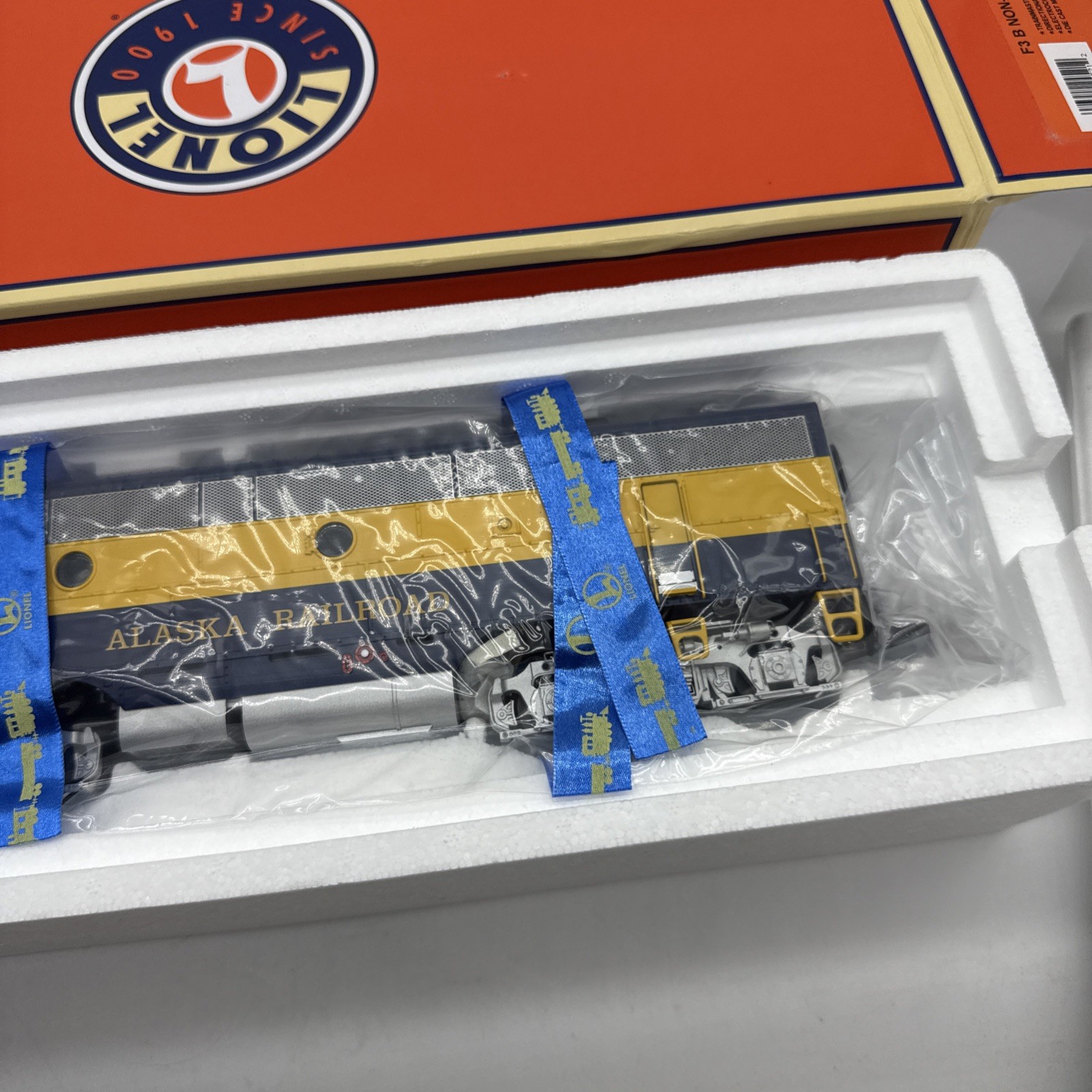 NEW Lionel 6-24521 Alaska Non-Powered F-3 B Diesel Locomotive #1517 Train Rare