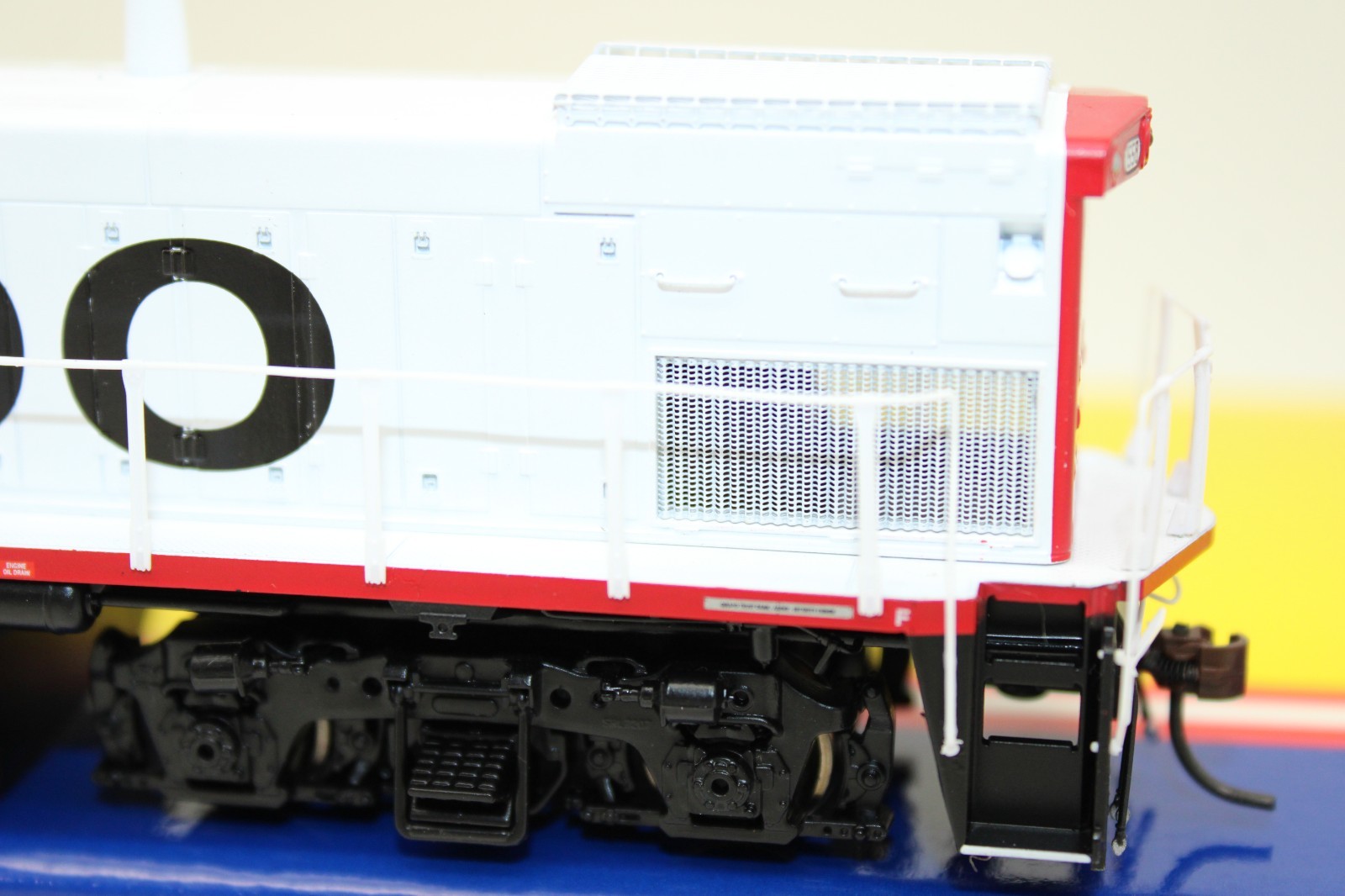 Athearn Genesis HO Scale SOO Line MP15AC Diesel Locomotive #1558 DCC Sound