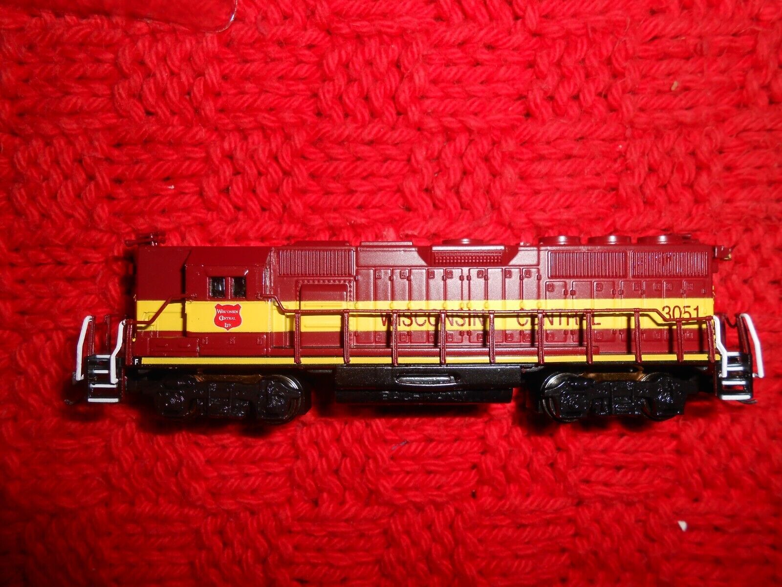 Wisconsin Central Locomotive, N Gauge, Bachmann EMD GP50, Road Number 3051
