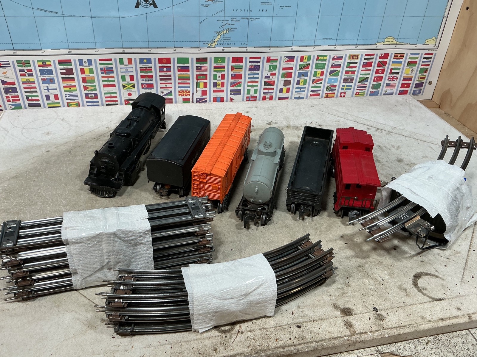 Lionel SETNo. 1117 / Steam Engine 1110 SET. 4 freight cars 027