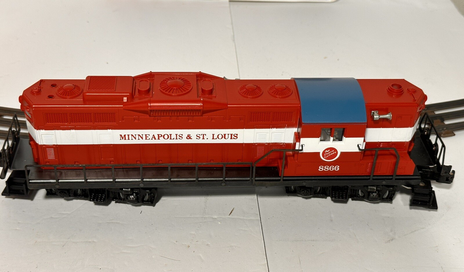 Lionel 6-8866 Minneapolis and St. Louis GP-9 Powered Diesel Locomotive #8866