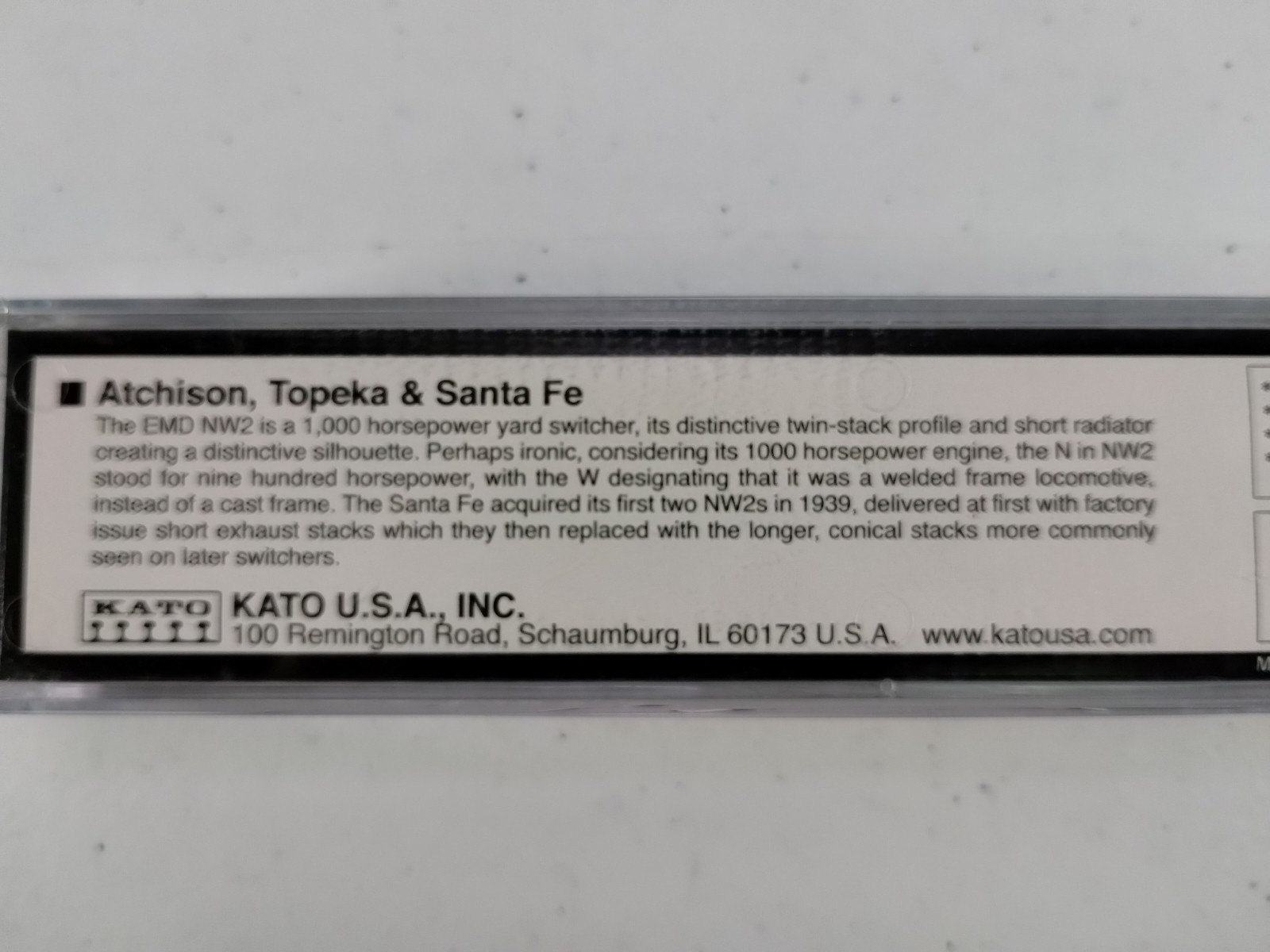 KATO 176-4375 N Scale DC EMD NW2 Switcher AT&SF #2403 New Old Stock
