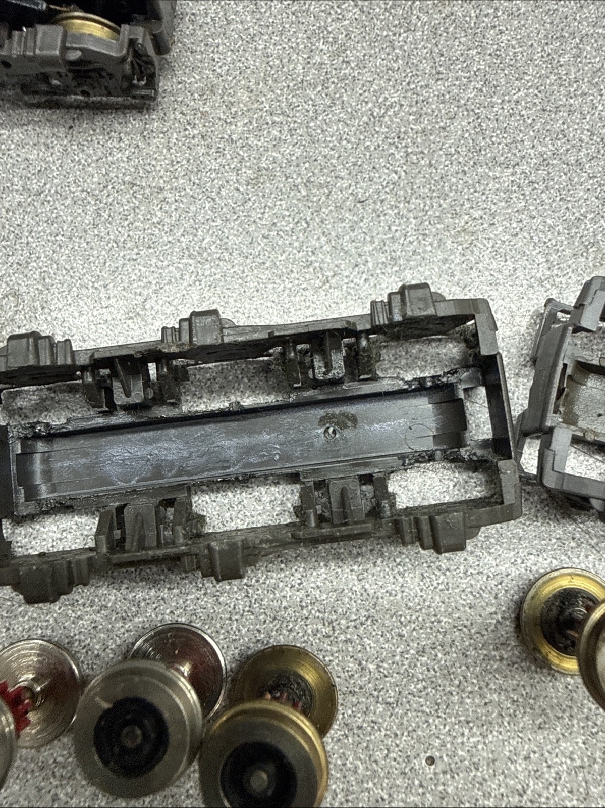 Atlas Sd35 Ho Power Truck parts 1 Complete + Axles Gears Side Frame Wheels Parts