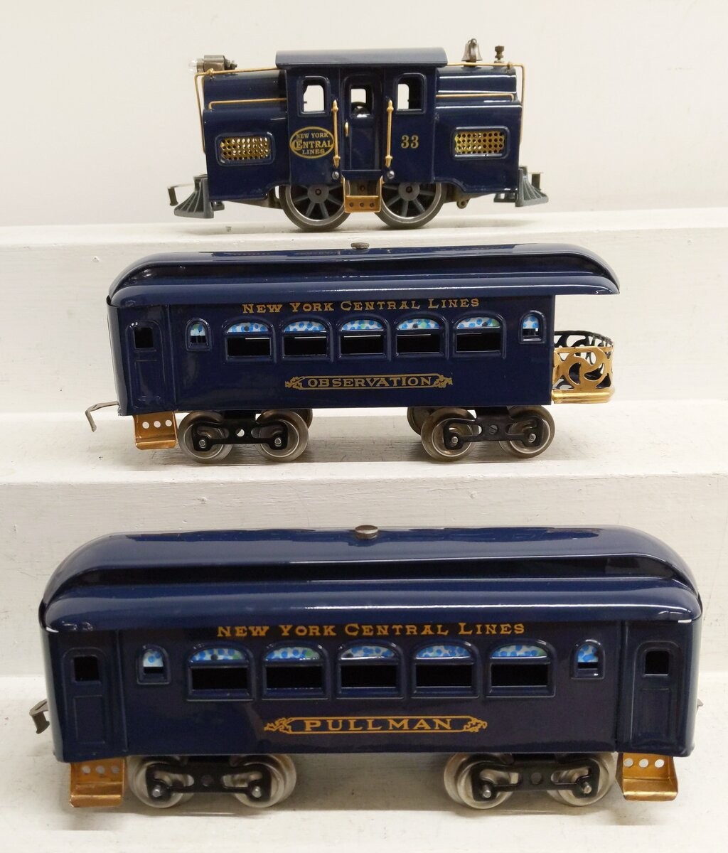 Lionel 33 Vintage Standard Gauge Powered Electric Loco w/ 35 & 36 Passenger Cars