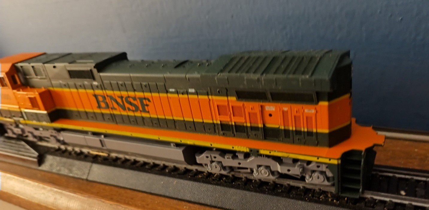 HO Scale Athearn BNSF C44-9 Diesel locomotive no 1000 Dummy