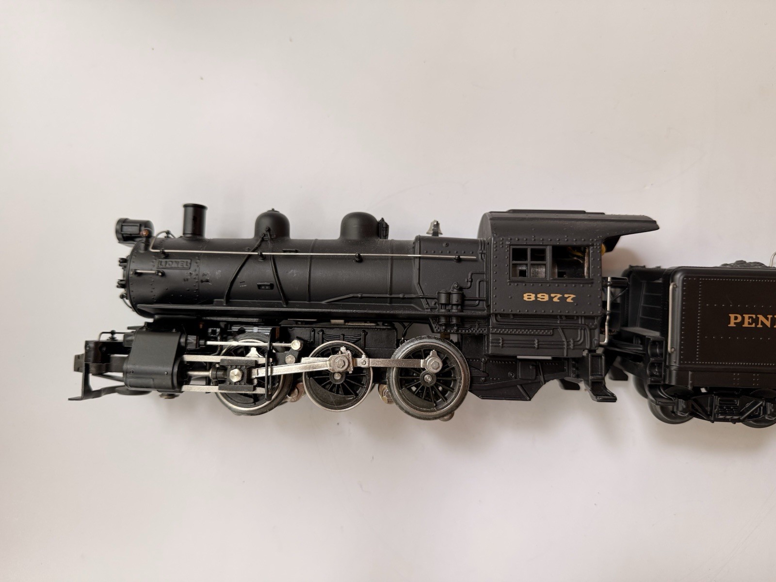 Lionel 6-18000 O Gauge Pennsylvania 0-6-0 B6 Switcher Locomotive & Tender #8977