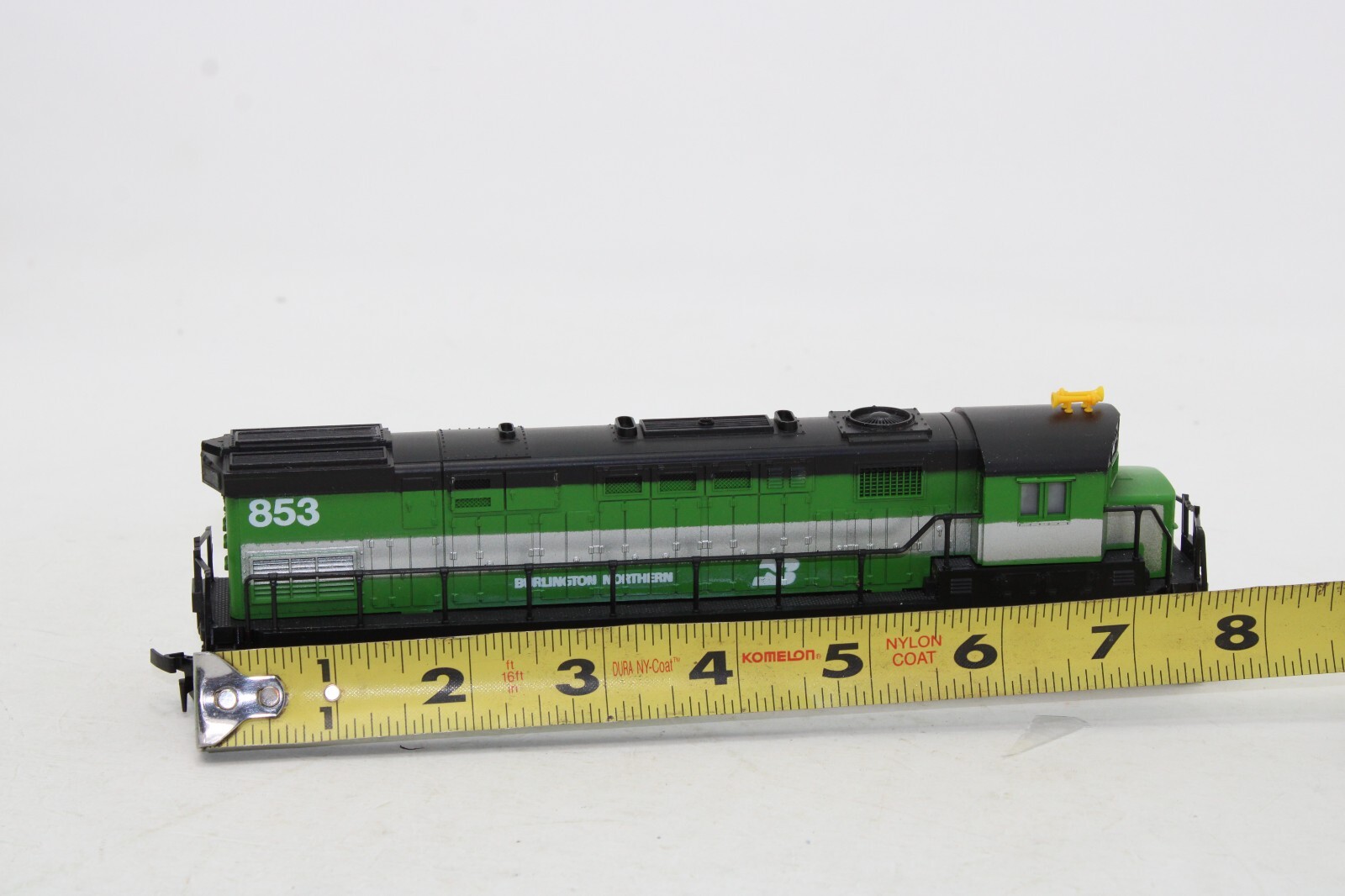AHM 5015 HO Scale Burlington Northern Alco Century 424 Diesel Locomotive #853