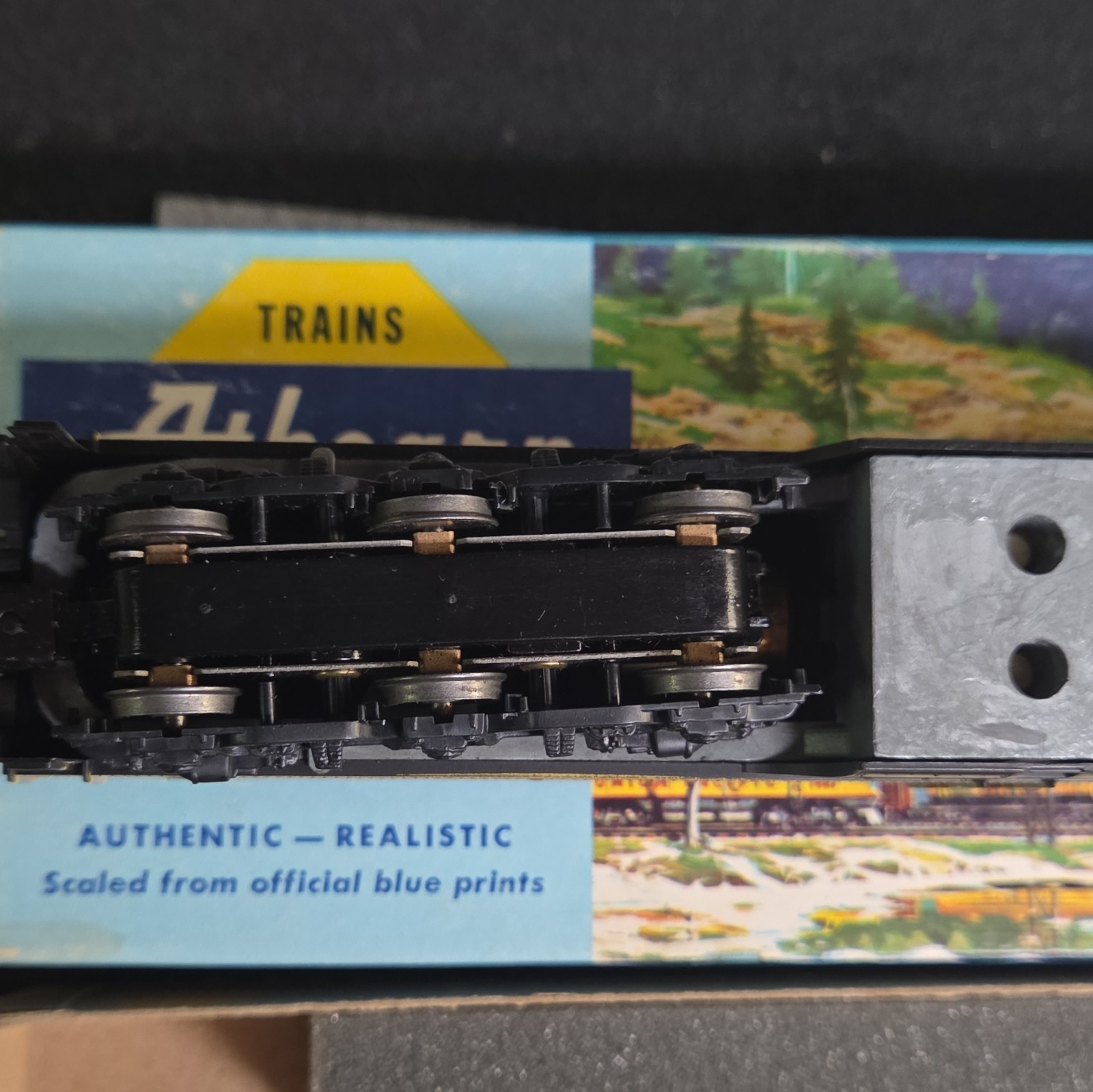Athearn HO ALCO PA-1 Diesel Locomotive Erie Lackawanna #870 A1A-A1A