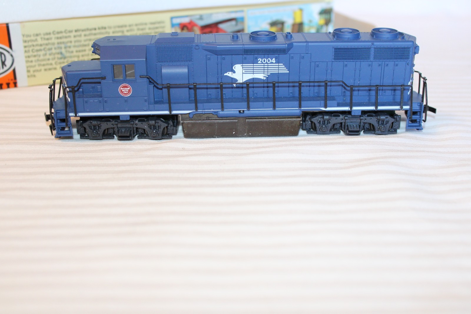 HO Scale Con-Cor, GP-38 Diesel Locomotive, Missouri Pacific, Blue #2004