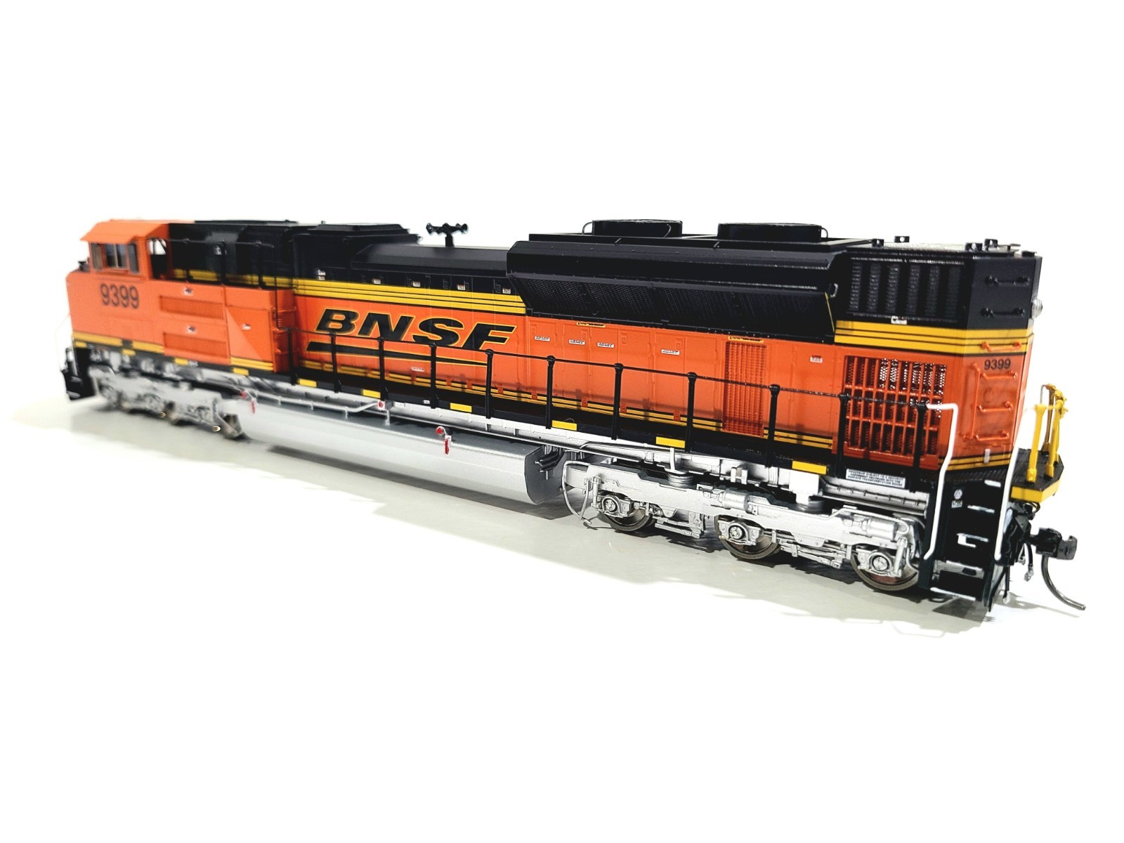 Division Point BNSF SD70ACe Burlington Northern SF #9399 HO Brass DP-2401.2 DCC