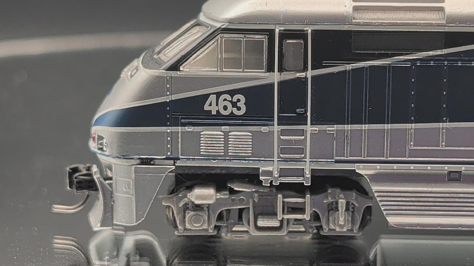Athearn 23766 N Scale F59PHI Amtrak West #463 DCC & Sound – TESTED/EXCELLENT