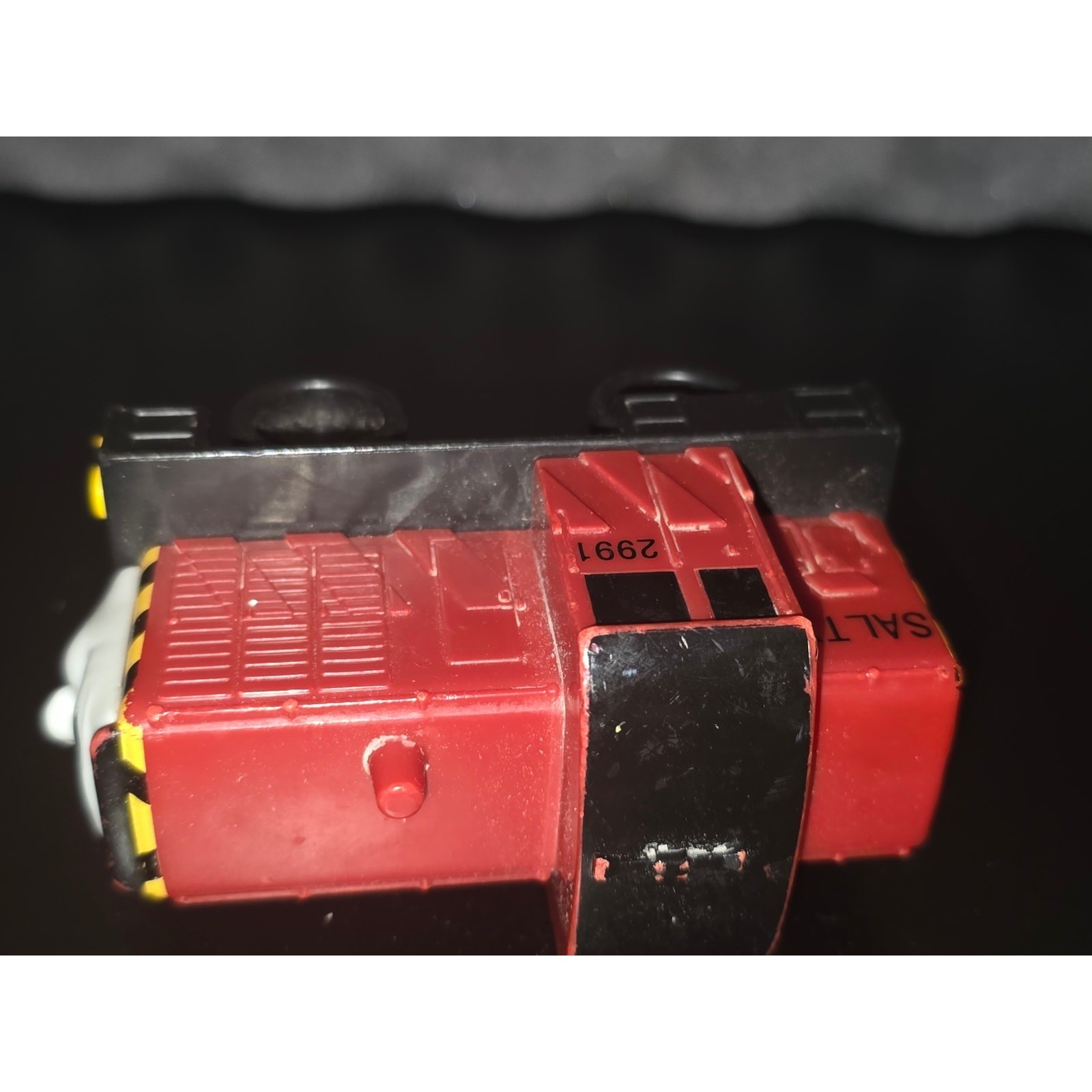 Mattel Thomas Friends Take-n-Play Salty Red Diesel Train Engine V9037 2991 2012