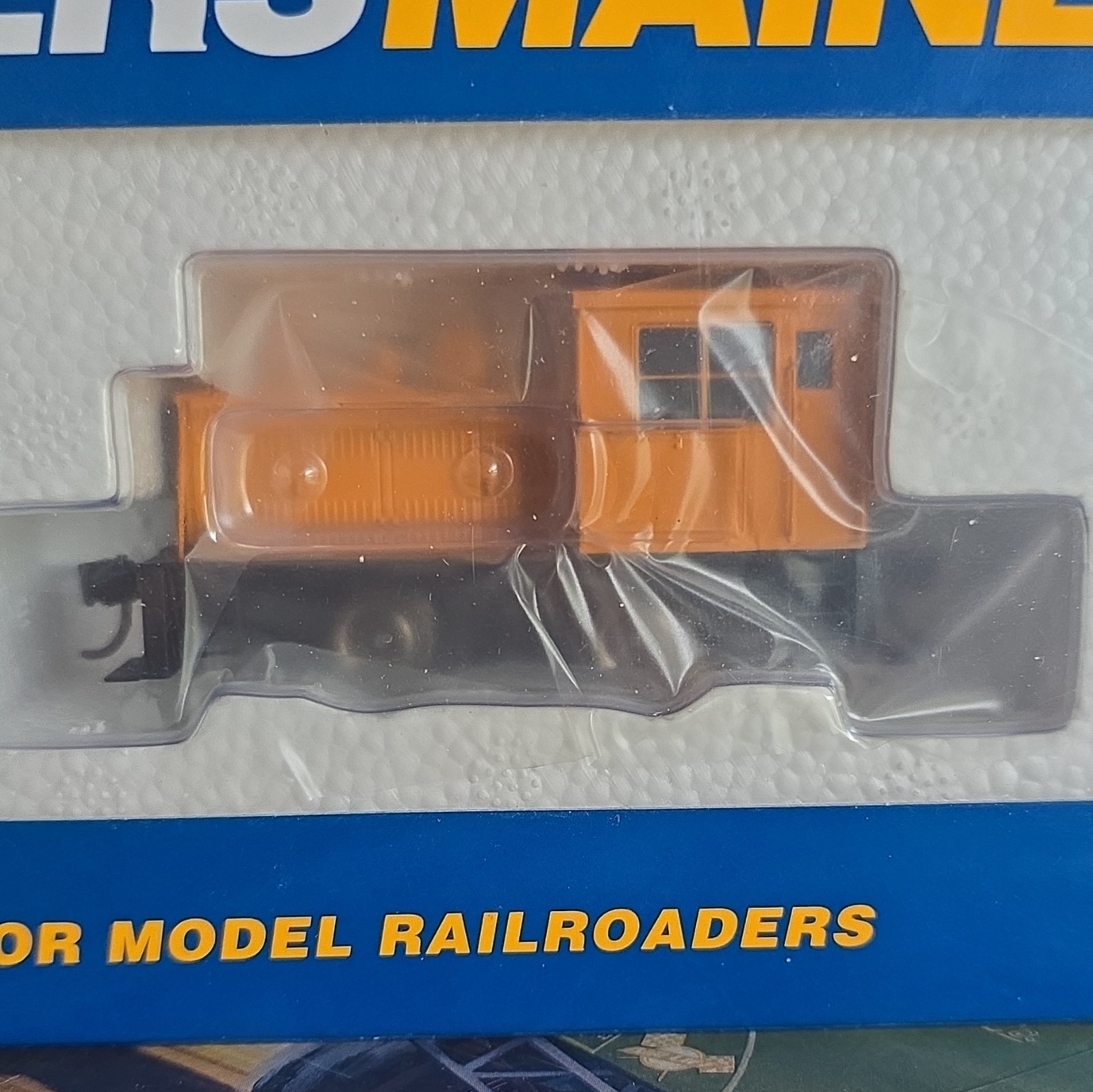 WalthersMainline Plymouth ML-8 Industrial Switcher Orange HO Scale Helical Gears