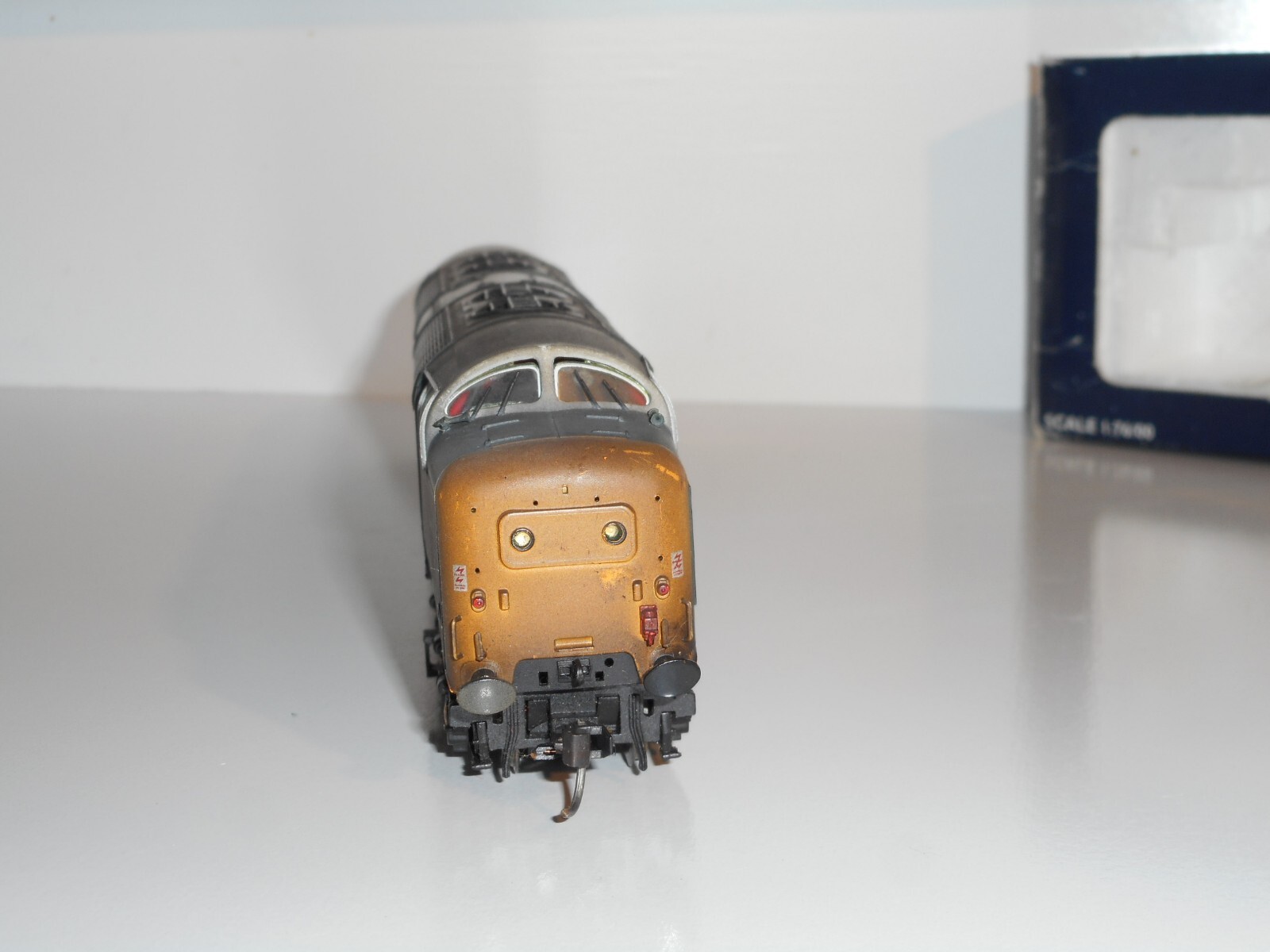 Bachmann 32-525A DCC Class 55 Deltic Co-Co Diesel The Kings Own Yorkshire. OO.