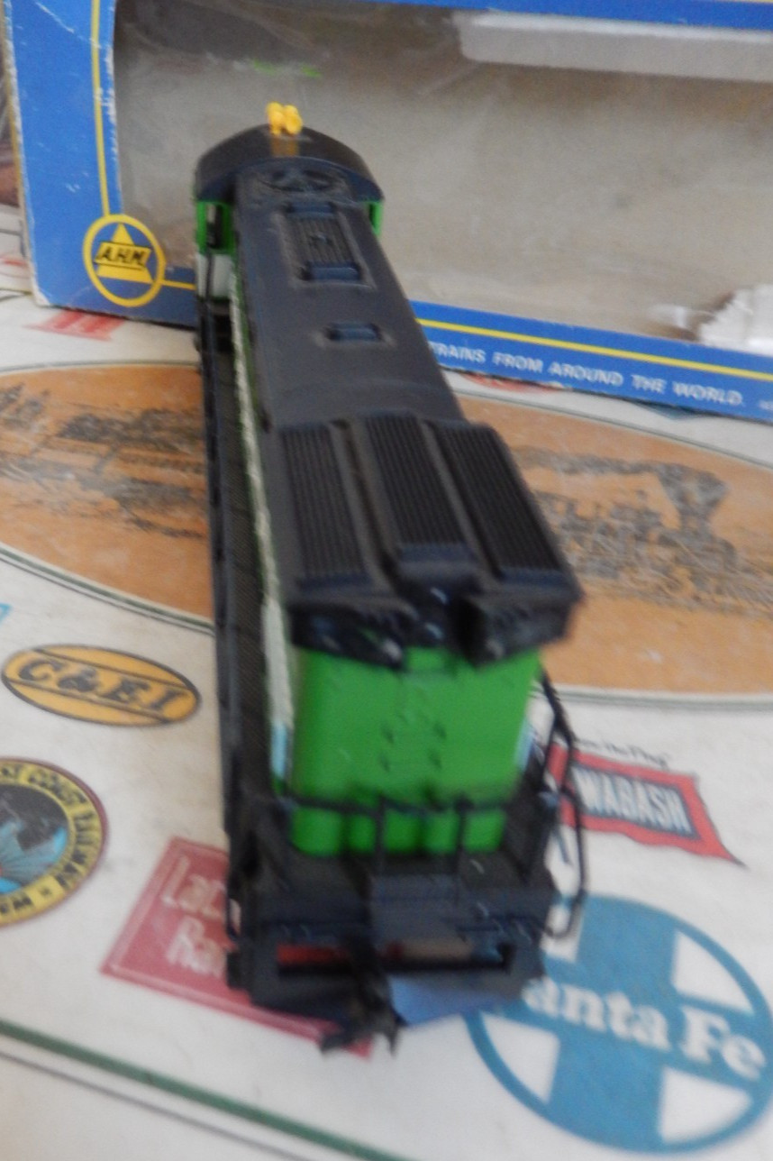 Ho Scale AHM Burlington Alco Century 424 Diesel Loco #853***NICE LQQK***