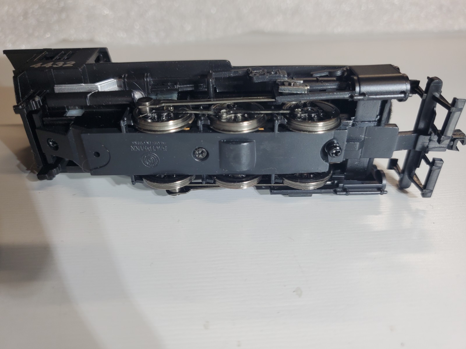ho Bachmann UP #4432 0-6-0 Steam Loco-w/Light,Tender, & Cars-Refurb-DC-Runs Good