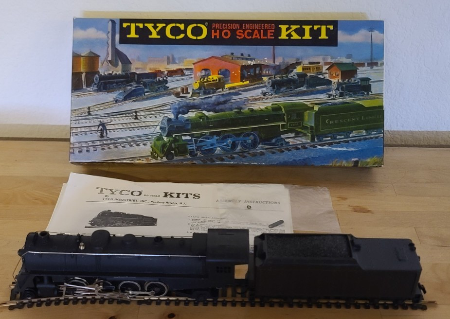 TYCO – HO Scale #7709 Mikado 2-8-2 Steam Locomotive kit Undecorated assembled