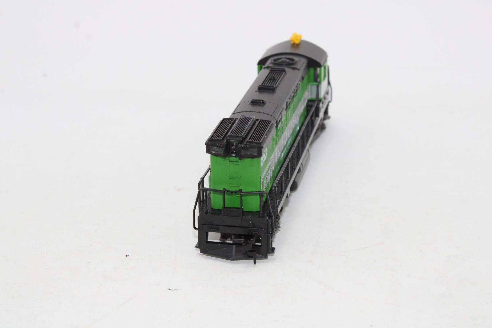 AHM 5015 HO Scale Burlington Northern Alco Century 424 Diesel Locomotive #853