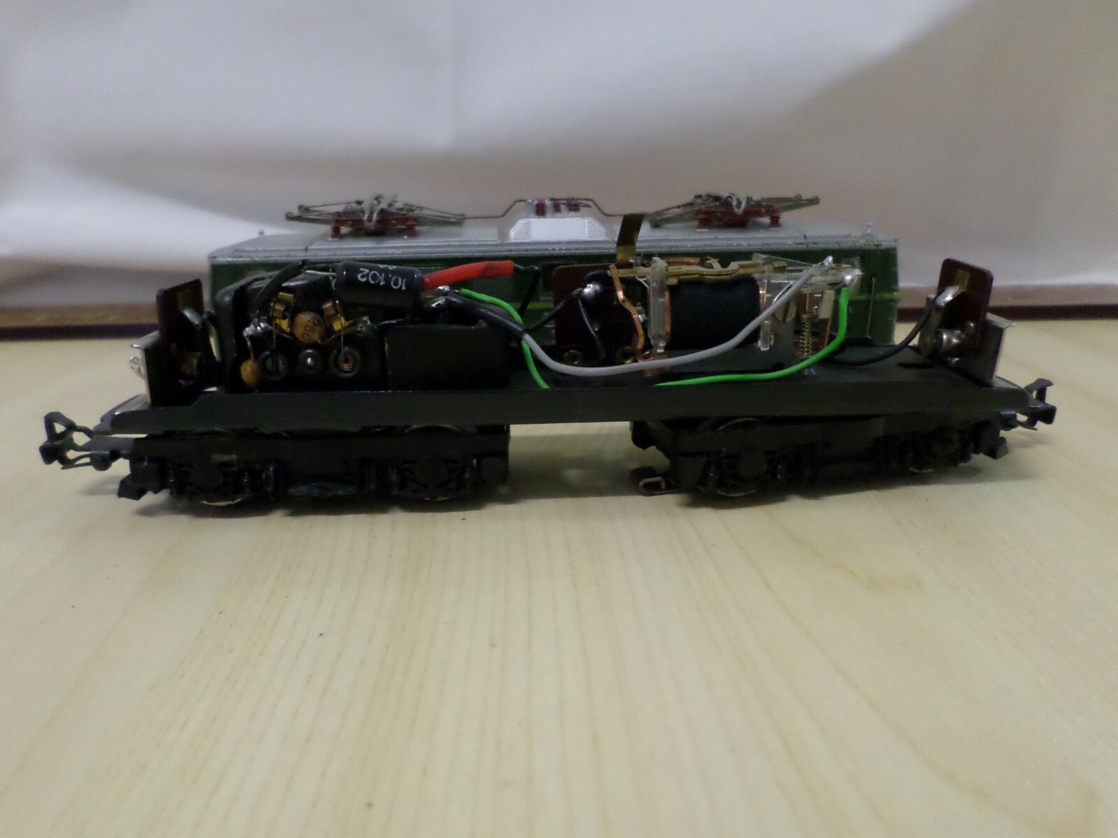 Märklin 3036 HO OBB Austrian Railways 3 Rail Electric Locomotive, Analogue C5