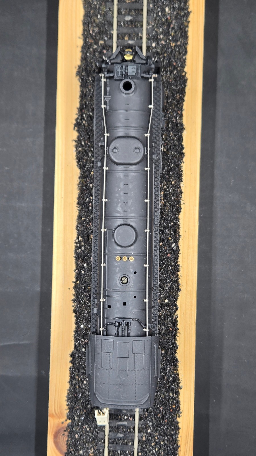IHC HO 4-8-2 M630 AT&SF Santa Fe 3800 Steam Locomotive in Box