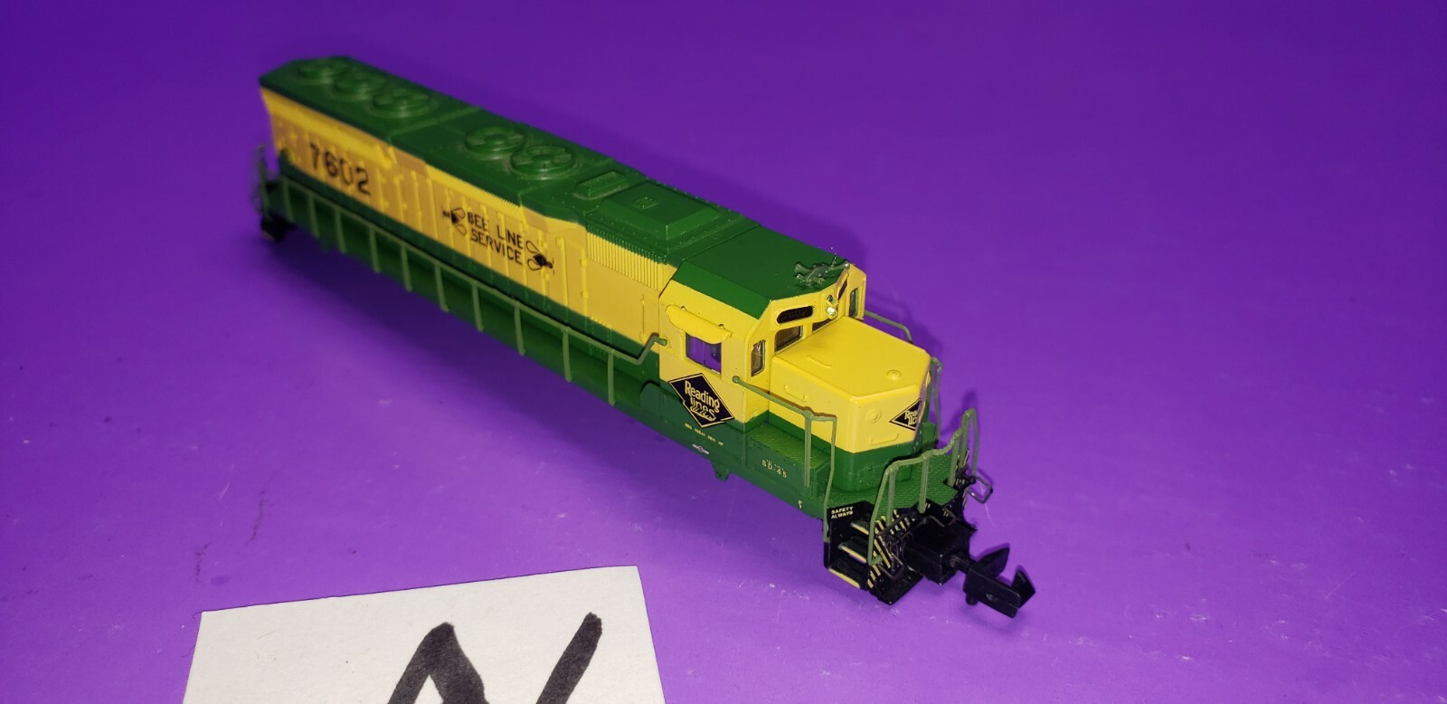 SHELL & RAILINGS ONLY SPECTRUM EMD SD45 DIESEL Bee line services reading lines