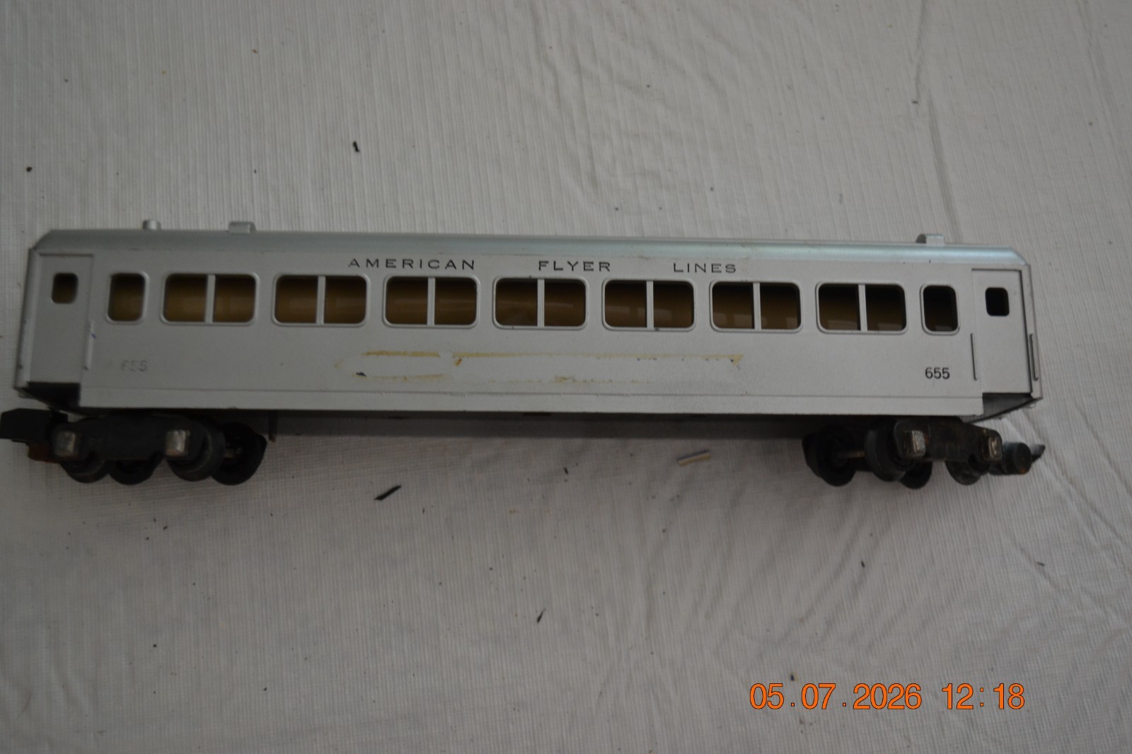 AMERICAN FLYER S Gauge 356 SILVER & 655 Passenger Cars Set