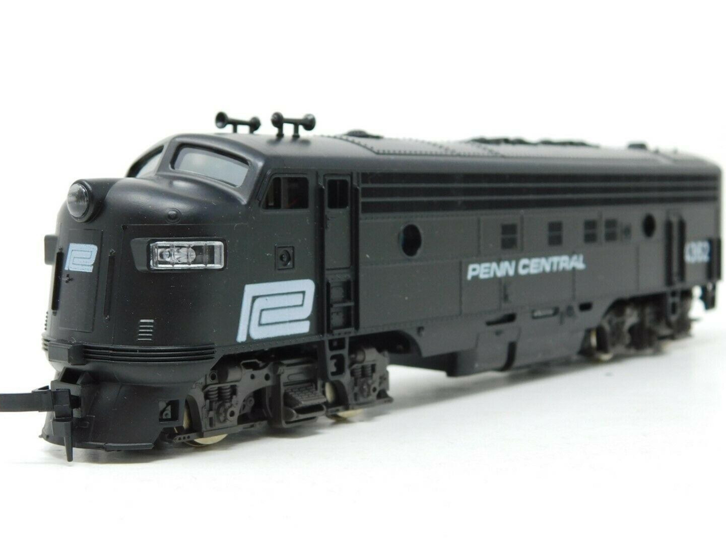 HO EMD FP7 PC Penn Central DC NIB NOS # 7047
