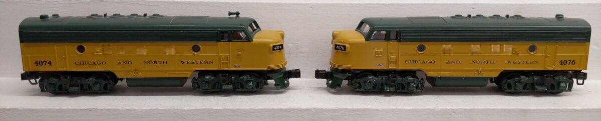 Williams F7-206 O C&NW EMD F-7 AA Diesel Locomotive Set #4047/4076 (3-Rail) EX