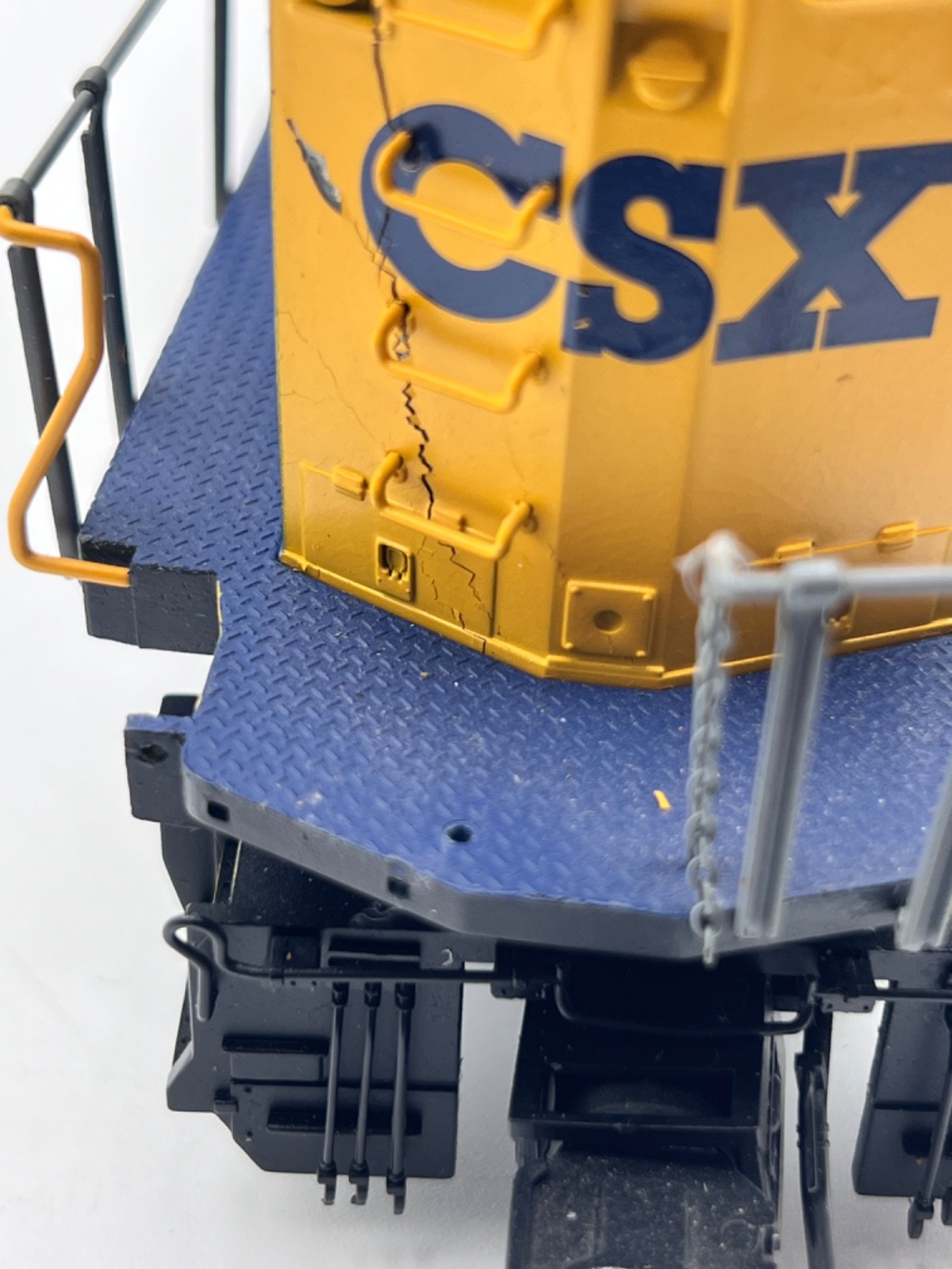 Atlas O 6832-2 CSX 5937 Dash 8-40B Diesel Locomotive TMCC RailSounds 3 Rail