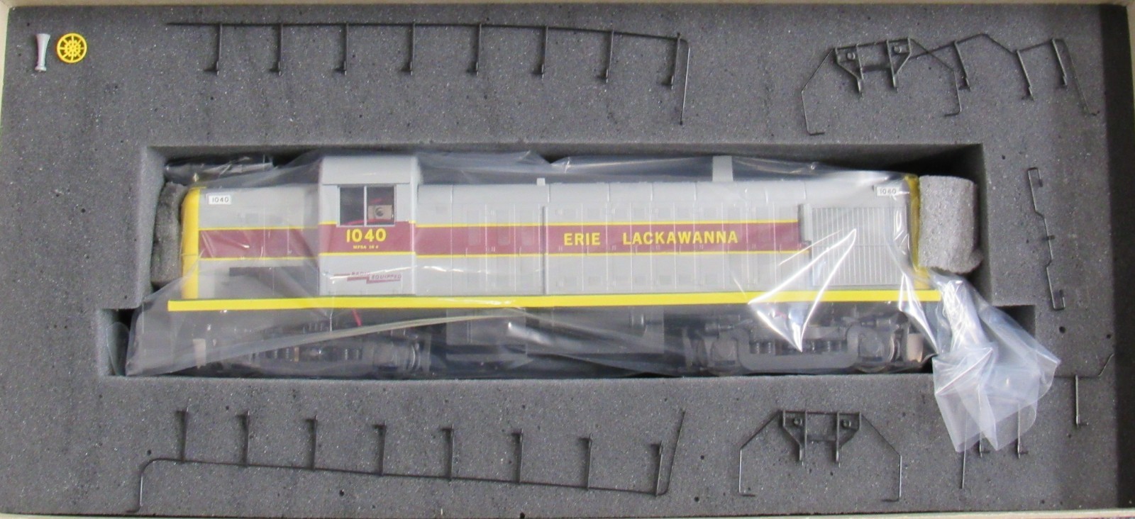 Weaver/P&D Hobby Shop 4055 Erie Lackawanna RS-3 Diesel Engine #1040 O-Gauge *