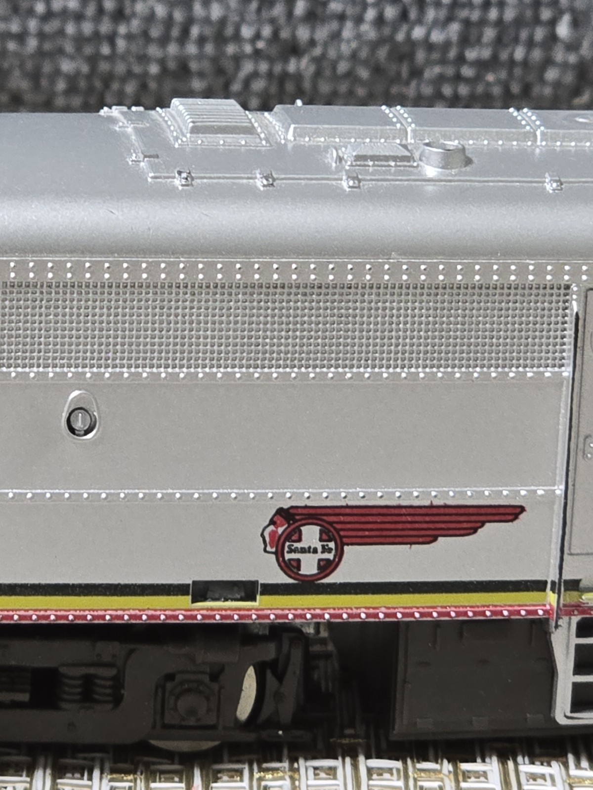 Vintage Santa Fe Warbonnet Train Set 2 Diesel Locomotives +Roco Made in Austria